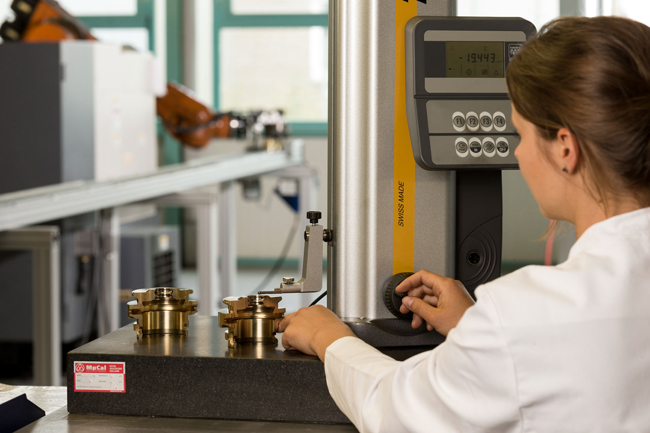 NECK RINGS AND GUIDE PLATES - Droigk Formenbau GmbH - 679283